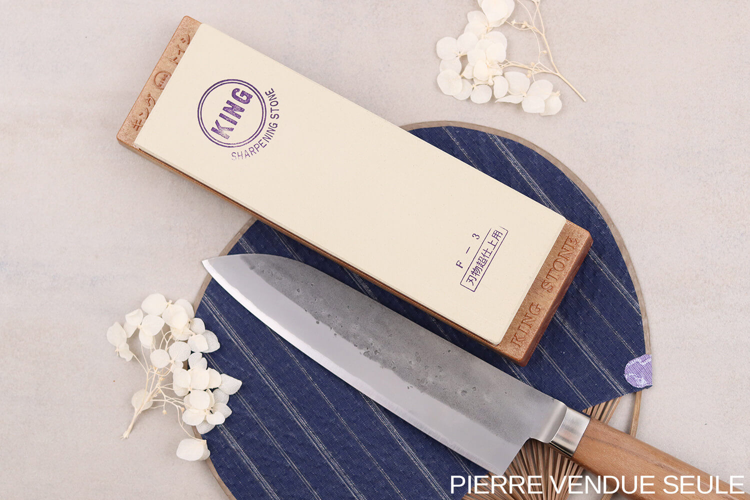 Pierre à aguiser en céramique Togi 3 grains, affuter couteaux japonais -  Escale Sensorielle