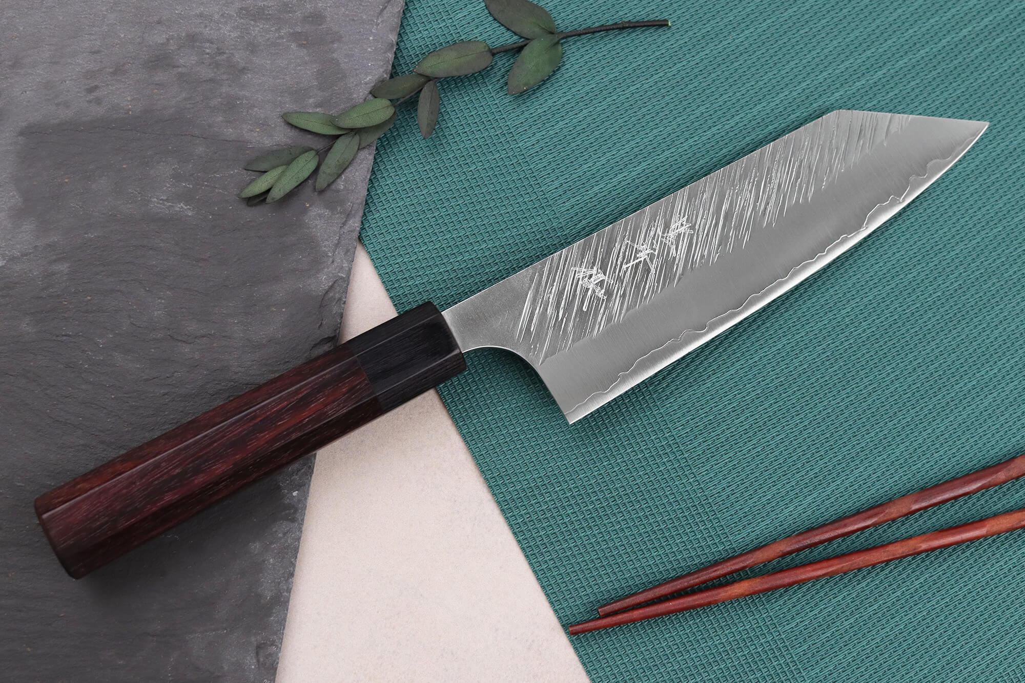 Couteau nakiri japonais artisanal Masutani 16.5cm martelé