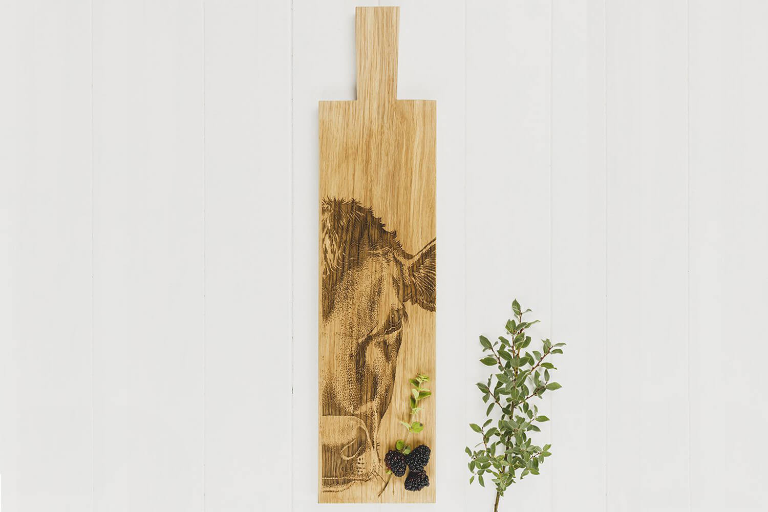 Planche apéritif Selbrae House 65 x 15 cm motif vache