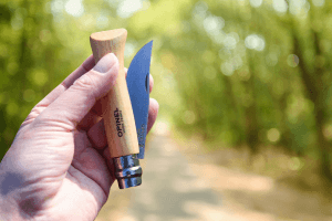 Couteau pliant Opinel Tradition Inox n°09 lame 9cm manche hêtre