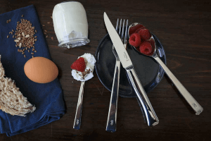 Couteau de table Opinel Perpétue tout en acier inox