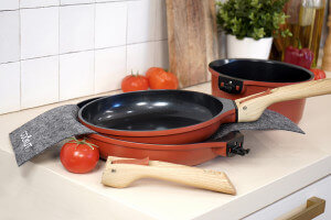 L'Incroyable Kit Cookut 2 poêles et 1 casserole à poignée amovible - passion