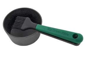 Poêlon à sauce Big Green Egg en fonte 12cm + pinceau silicone