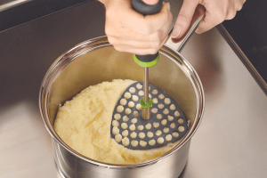 Presse-purée pliable Joseph Joseph Delta en polymère