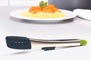 Pince Joseph Joseph Elevate en acier inoxydable et silicone avec reposoir intégré