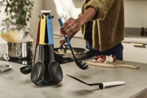 Carrousel de 6 ustensiles Joseph Joseph Elevate Multicolore avec support de rangement rotatif