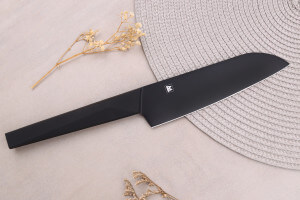 Couteau santoku 17cm japonais Satake Cutlery Black