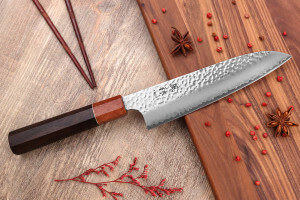 Couteau santoku 17cm japonais artisanal Yuzo Akira Tsuchime VG10