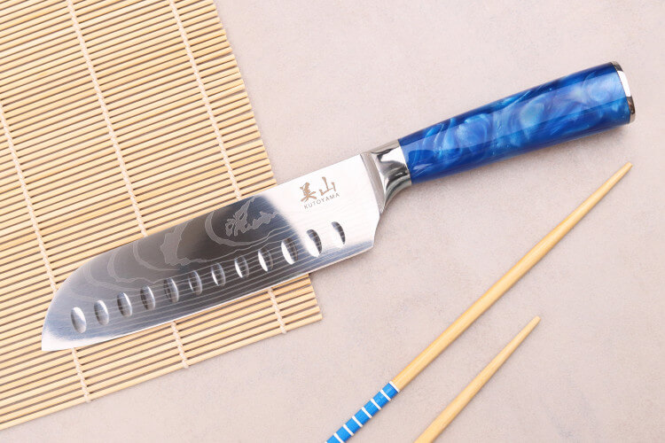 Couteau Santoku Japonais – Polyvalence et précision