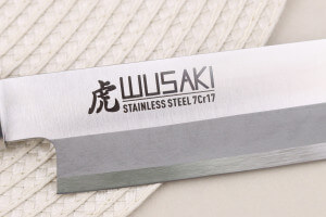 Couteau yanagiba 27cm Wusaki Olive 7Cr manche en olivier + saya