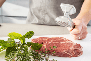 Attendrisseur de viande KitchenCraft en métal à manche plat 22,5cm