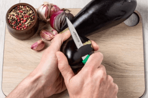 Couteau d'office Arcos Nova lame dentée 10cm manche vert