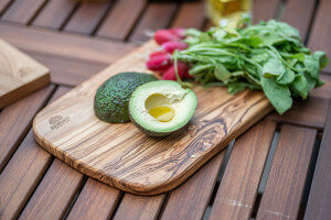 Planche à découper Bérard faite main en olivier 22x14,5cm