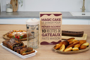 Shaker à gâteaux Cookut Magic Cake 10 recettes