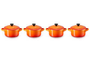 Set de 4 mini cocottes Le Creuset en céramique Volcanique