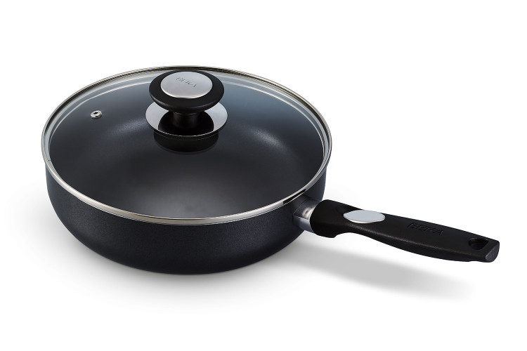 Sauteuse Beka Pro Induc rev&ecirc;tement c&eacute;ramique antiadh&eacute;rent + couvercle en verre