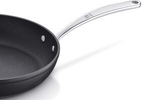 Poêle à frire antiadhésive Beka Titan 28cm en aluminium forgé