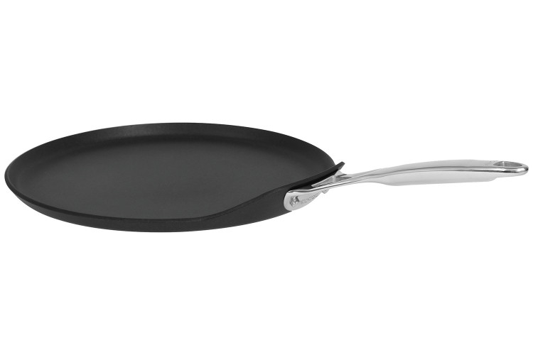 Po&ecirc;le &agrave; cr&ecirc;pes antiadh&eacute;sive Cristel Castel'Pro Ultralu&reg; 28cm en aluminium forg&eacute; et rev&ecirc;tement Ceraliss+