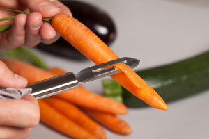 Eplucheur économe Cristel POC en acier inoxydable