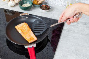 Spatule ajourée Cristel POC en acier inoxydable et nylon