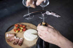 Coffret cadeau Peugeot Pop'n'Preserve tire-bouchon sommelier + pompe de conservation + 2 bouchons