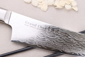 Couteau santoku 18cm japonais Sakai Takayuki Grand Chef Seigaiha Damas 45 couches