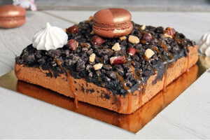 Set de 5 cartons carrés or/noir Patisdécor 28x28cm