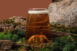 Verre à spiritueux long Alaskan Maker Topographic Kilimanjaro en verre cristallin