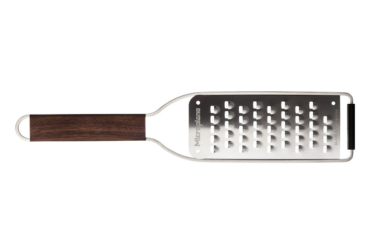 R&acirc;pe Microplane Master extra gros grains manche en noyer