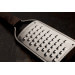 Râpe Microplane Master extra gros grains manche en noyer
