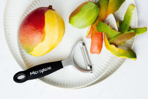 Eplucheur Microplane lame dentelée en acier inoxydable