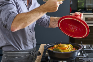 Plat à tajine Peugeot Atlas en céramique rouge diamètre 30cm