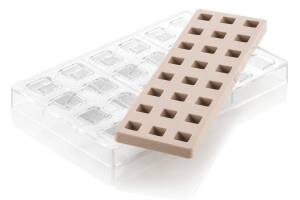 Moule en silicone et tritan professionnel Silikomart 24 pralines avec insert