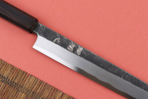 Couteau yanagiba 27cm japonais artisanal Hatsukokoro Shirasagi manche en ébène