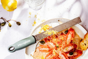 Râpe-zesteur Microplane Premium Classic Vert Eucalyptus - 20,3cm