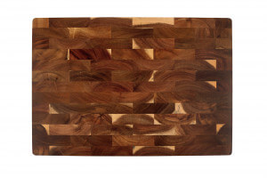 Billot de cuisine Wusaki en bois d'acacia damier 43 x 30,5 x 3,5cm