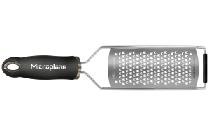 Râpe Microplane Gourmet gros grains manche noir