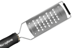 Râpe Microplane Gourmet grains larges manche noir