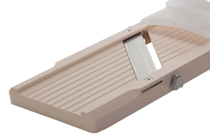 Mandoline japonaise professionnelle Super Benriner 3 lames + poussoir - Epaisseur réglable 0,5 à 4mm