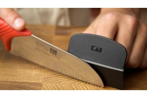 Protège-doigts KAI ultra-fonctionnel pour les découpes quotidiennes en cuisine