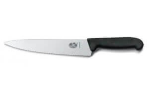 Couteau à découper professionnel Victorinox lame dentée 19cm fibrox noir 5.2033.19