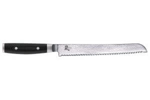Couteau à pain japonais Yaxell RAN lame dentelée 23cm 69 couches