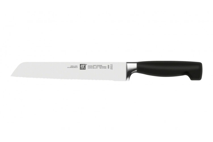 Couteau à pain Zwilling Four Star lame forgée dentelée 20cm