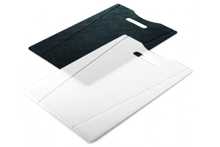 Set 2 planches à découper pliables Kuhn Rikon blanche et noire