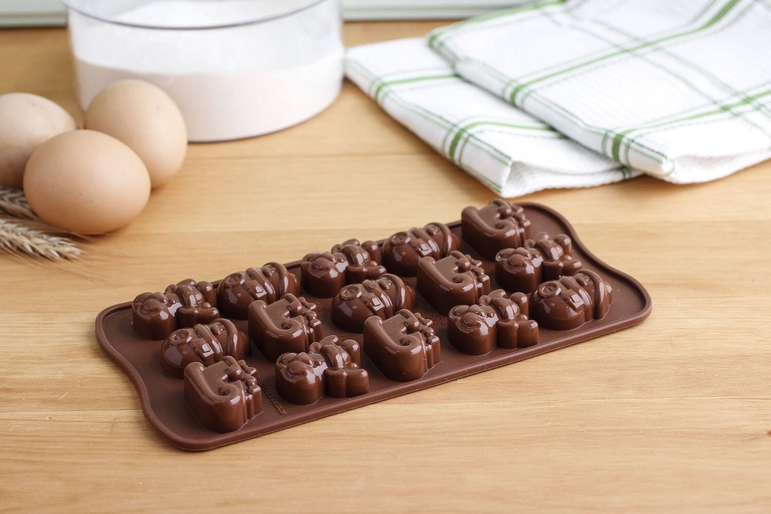 Silikomart | SCG38 Moule En Silicone Pour Chocolats LOVE CHOCO BAR, Antiadhésif, Pack De 1 Moule Pour Bonbons, Easy Choc, 155 X 76 Mm, H 8,5 Mm, Volume 85 Ml, Made In