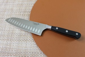 Couteau santoku Idéal Sabatier DEG lame alvéolée 17cm
