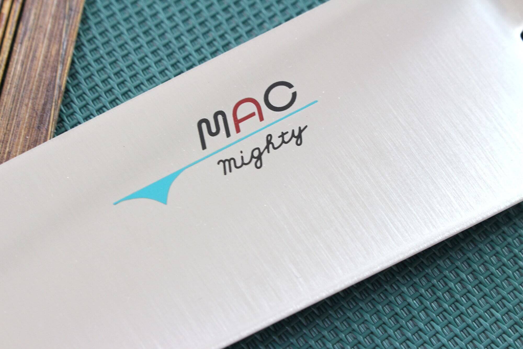 MAC Professional couteau de chef japonais 22cm