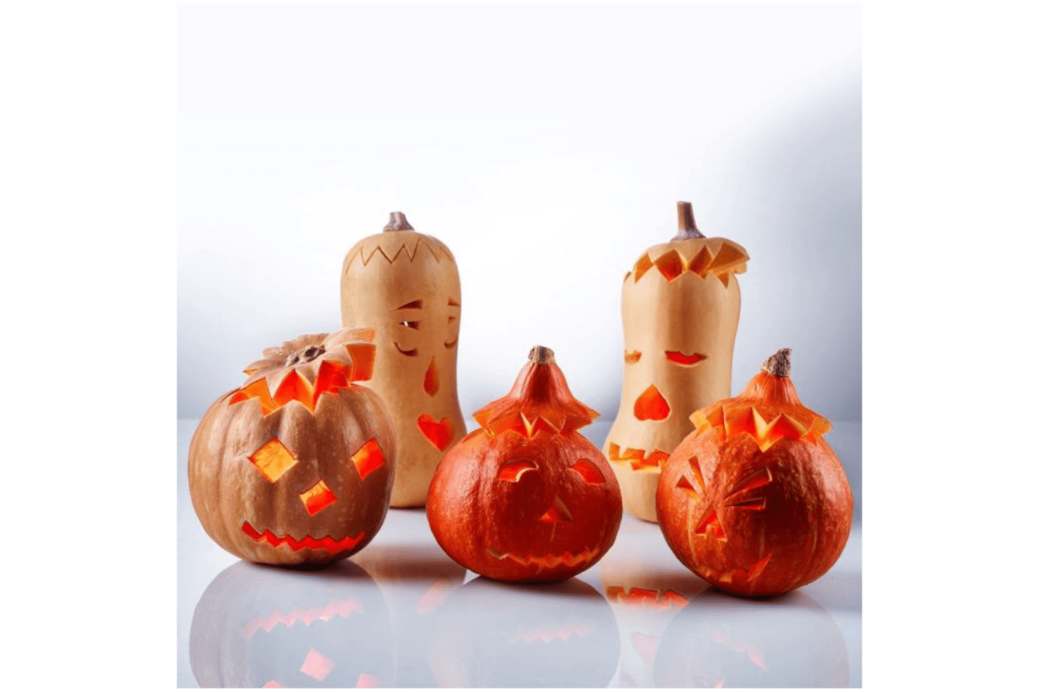 Citrouille d'Halloween, taillez-la en utilisant le couteau denteleur -  Sculpture fruits et légumes