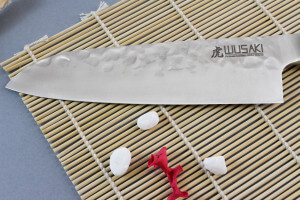 Couteau santoku Wusaki Hayato X50 17cm manche G10