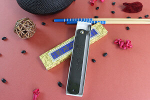 Couteau de poche Higonokami Kanetsune lame 9,5cm manche acier noir